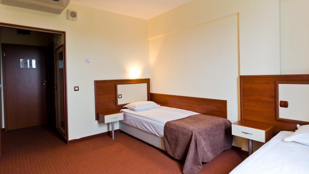 Nadejda Hotel Sofia Esterno foto